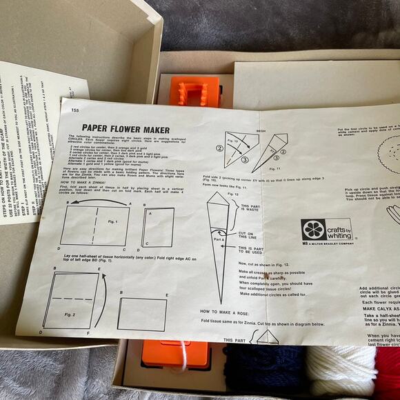 Vintage Pastime Knit A Scarf Craft Kit Toy No Knitting Needle Original Yarn Loom - Picture 6 of 9